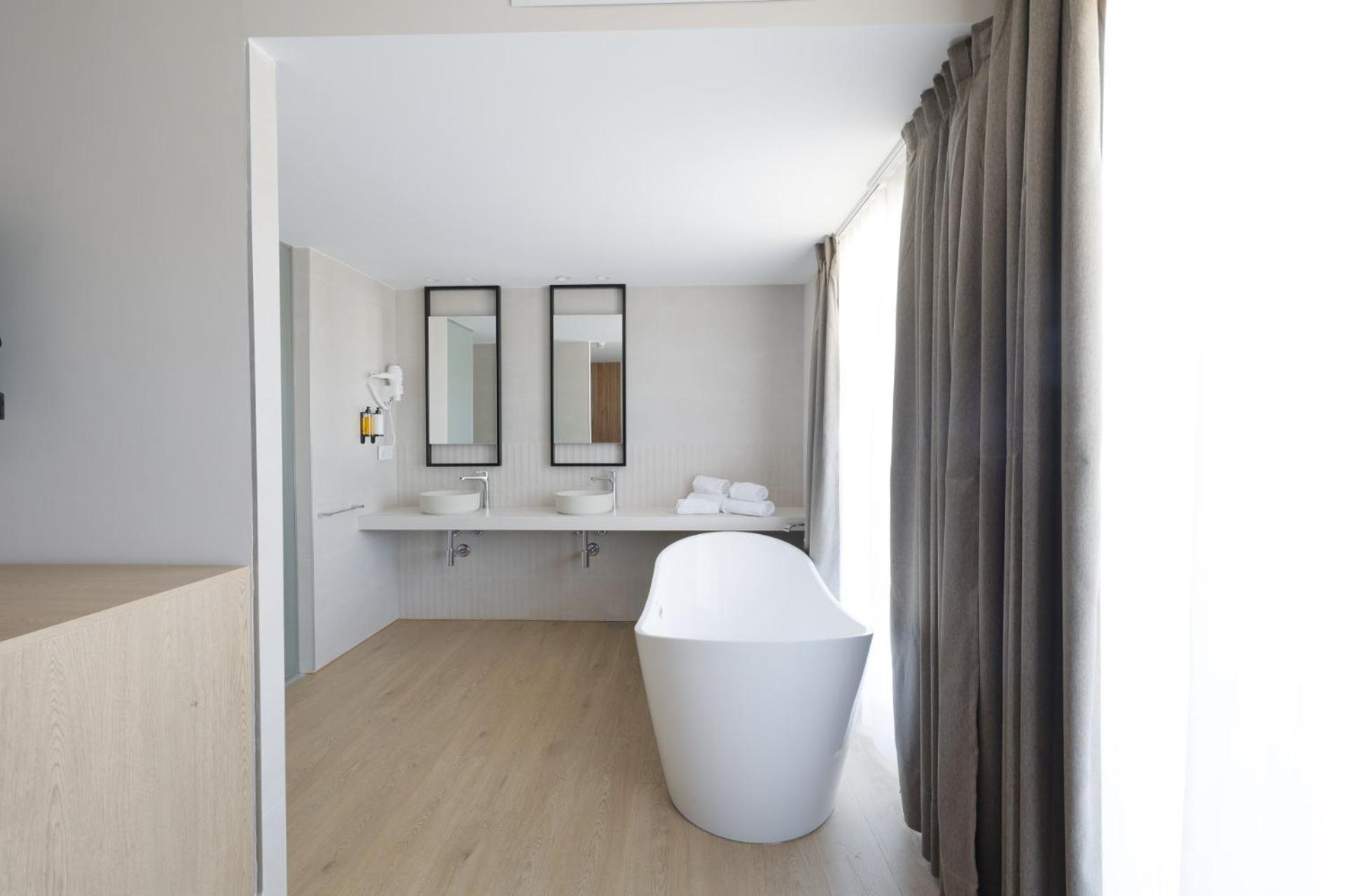 Hotel H4 Cangas 3 Superior 外观 照片