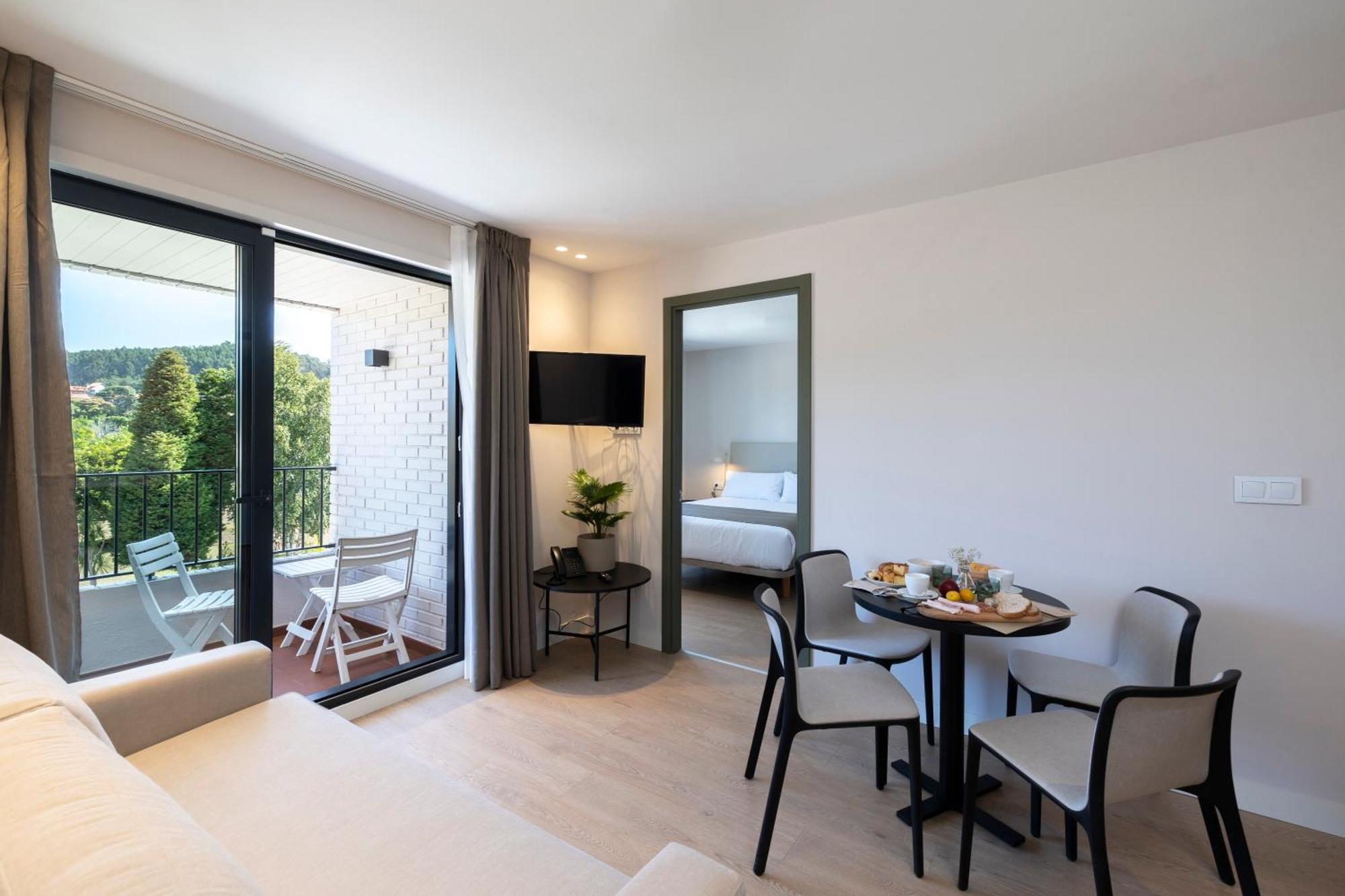 Hotel H4 Cangas 3 Superior 外观 照片